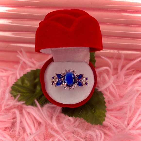 🌹 Silver Toned Sapphire Stone CZ Ring 🌹 7 - Picture 10 of 16